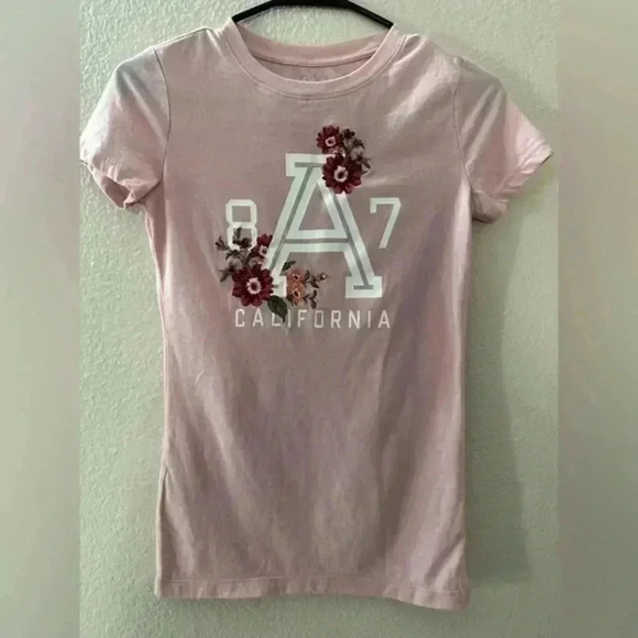 Aeropostale Tops - Aeropostale Classic Crew Shirt